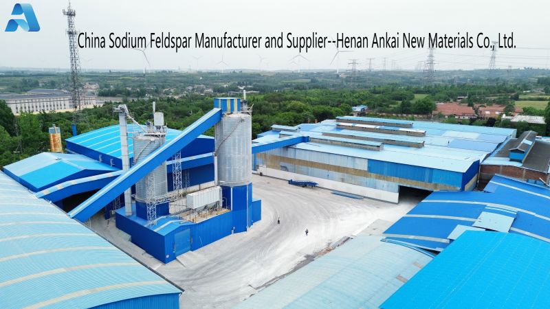 鈉長石：多用途礦物材料的市場前景與產業價值分析